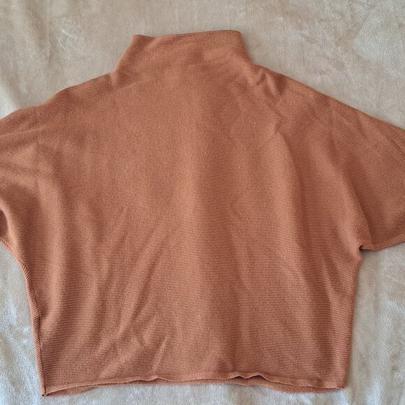 LARGE Burnt-orange batwing sweater popover - Picture 2 of 8